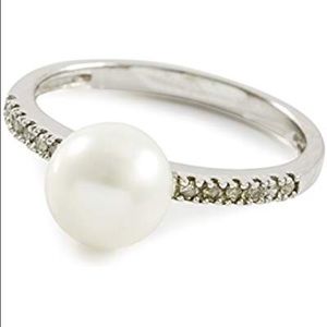 Glamouresq Sterling Silver Pearl White Sapphire